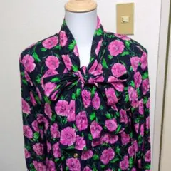 かおり様専用イブサンローランのブラウスフラワープリント長袖シャツ