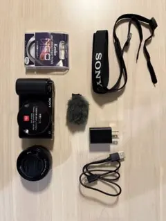 SONY α6400 パワーズームキット SD 専用ボディケース付 - メルカリ