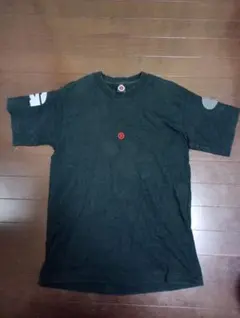 黒 Tシャツ グラフィックデザイン