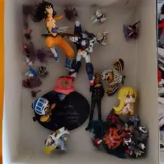 アニメ・漫画キャラクター フィギュアとガンダムパーツセット