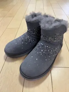 【UGG】アグ　スタッズ ムートンブーツ