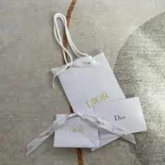 dior ホワイトギフトボックス、袋