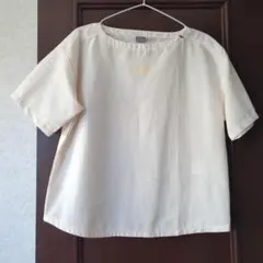 PUMA クリーム色 半袖Tシャツ