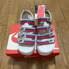 新品NIKE アイコンクラッシックサンダル24㎝