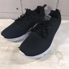 ブラックメッシュランニングシューズ