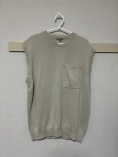 【新品】ZARA ベージュ ノースリーブ ニットベスト 新品タグ付き Ｌサイズのサムネイル