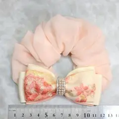 9255. ハンドメイドシュシュ