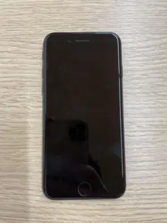 【Apple iPhone7 】128GB ブラック 本体