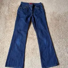 Levi's ダークブルーフレアパンツのサムネイル