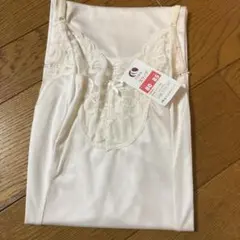 セシール　スリップ　80-85 新品未使用