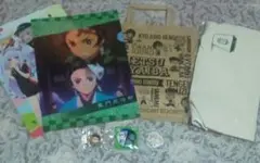 鬼滅の刃 クリアファイル 鬼滅の刃紙袋 缶バッジなど