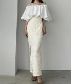 Louere ジャガードハイウエストスリットIラインスカート アイボリー　Sのサムネイル