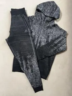  ZNE PLUSEKNITスウェットパーカーセットアップ adidas ZNE PLUSEKNITスウェットパーカーセットアップ - メルカリ