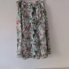 花柄 ボタニカル柄シフォン ひざ丈フレアスカート