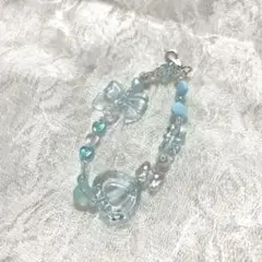 水色ビーズのハンドメイドワイヤーストラップ y2k