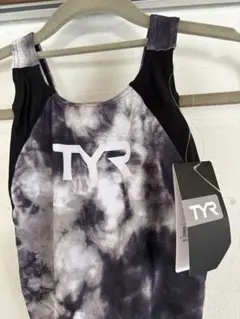新品 TYR ティア レディース競泳水着 ハーフスパッツ　Mサイズのサムネイル