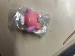 twiceモモ　サンリオガチャとミニアクキー