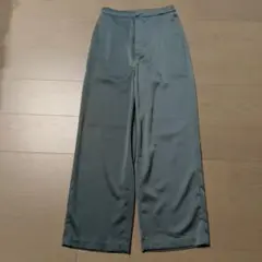 タイムセール！ユニクロ　サテンリラックスパンツ　サイズM