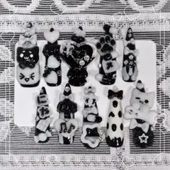 ネイルチップ 黒白 平成女児 地雷 いちご ねこ ボーダー サイズオーダー