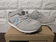 【New Balance 996 キッズスニーカー】