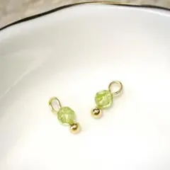 【カンが開く14kgfハンドメイド素材】3㎜ペリドットカットのチャーム