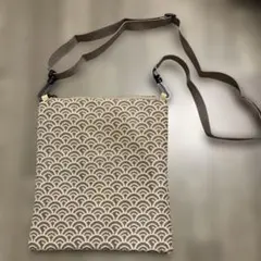 ハンドメイド波模様 サコッシュバッグ　値下げしました