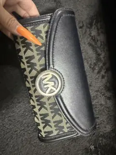 マイケルコース 長財布