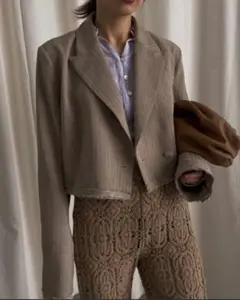 AMERI HEM DAMAGE SHORT JACKET ベージュ Mのサムネイル