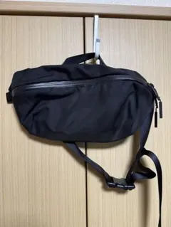 AER Day Sling ショルダーバッグ