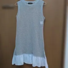 BUONA GIORNATA ノースリーブ ニット 裾フリル グレーのサムネイル