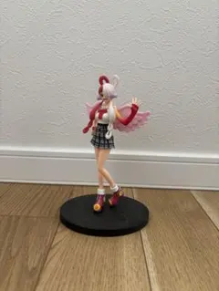 ワンピース フィギュア ウタ　箱無し