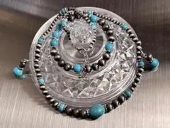 ターコイズとメタルビーズのネックレス、ブレスレット、ピアスのアクセサリーセット