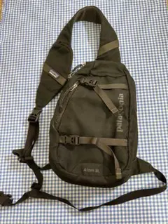 パタゴニア アトムスリング 8L ATOM SLING ワンショルダーバッグ 黒