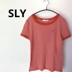 美品 SLY スライ ボーダーコンパクトTシャツ クロップド丈 ブランドロゴ 夏のサムネイル