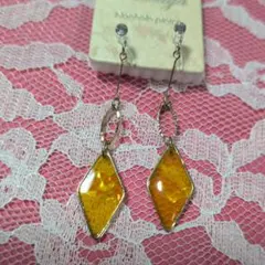 樹脂イヤリング