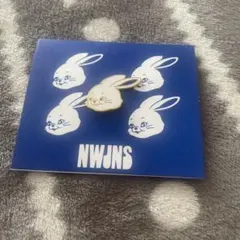 2025年最新】newjeans缶バッジの人気アイテム - メルカリ