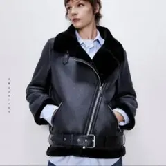 ZARA ブラックレザーライダースジャケット
