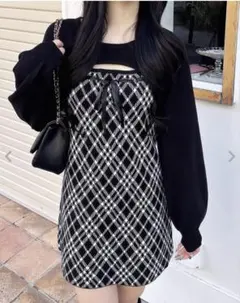 ｛値下げ｝デコルテオープンチェック柄切替ニットワンピース