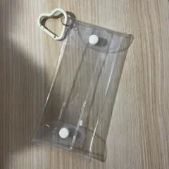 透明 カラビナ付きポーチ ハート型 白