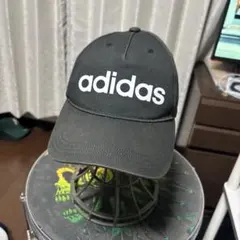 adidas キャップ　ブラック　ベーシック