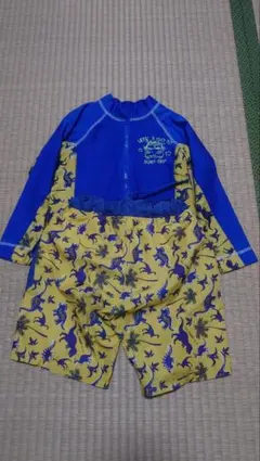 恐竜柄水着 110cm ラッシュガード＆海パン