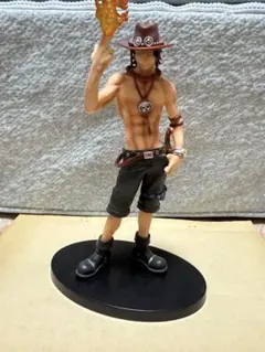 ワンピース エース フィギュア