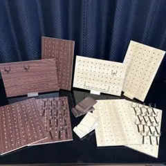 ダイソー デザインボード ペグボード 有孔ボード