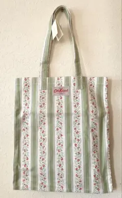 【新品　未使用】Cath Kidston 花柄トートバッグ タグ付き