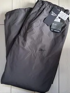 新品　Mサイズ　Reebokリーボック　中綿ロングパンツ 防風　撥水　グレーのサムネイル