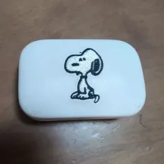 スヌーピー ミュージアム　小物入れ　PEANUTS アクセサリーケース