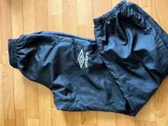 umbro 黒 ウォームアップウェア　子供用140