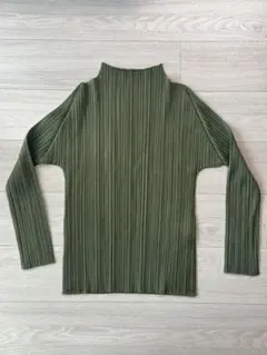 極美品 PLEATS PLEASE ミストプリーツ ハイネックノースリーブトップ 極美品 PLEATS PLEASE ミストプリーツ ハイネックノースリーブトップ