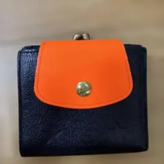 イルビゾンテ二つ折り財布 黒とオレンジ レザー 星柄