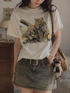 美品✨ アニマルプリント Tシャツ ヒョウ柄 ヒョウデザイン　ヴィンテージ　半袖のサムネイル